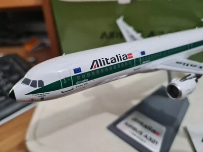 Alitalia TEAM Airbus A321 CEO  I-BIXL - Scala 1:200 Die Cast - JFox 200 - Immagine 1 di 4