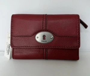 NWT Fossil Marlow Multifunction Cranberry Trifold Pebbled Leather Wallet Keyhole - Picture 1 of 15