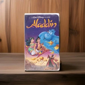 Vintage Disney's *Aladdin* Black Diamond VHS Clamshell 1992  - Picture 1 of 13