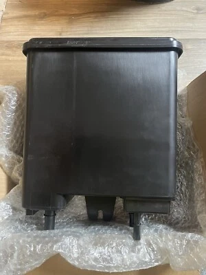 Vapor Canister Cadillac Escalade Chevy Avalanche Suburban 1500 GMC Yukon Hummer  - Image 1 of 3