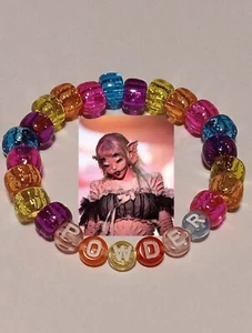 PULVER ☆ MELANIE MARTINEZ Perlenarmband - Bild 1 von 4