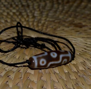 9 Eyes TTibetan Dzi Bead Protective Amulet Attract Wealth & Good luck , CG8 - Picture 1 of 4