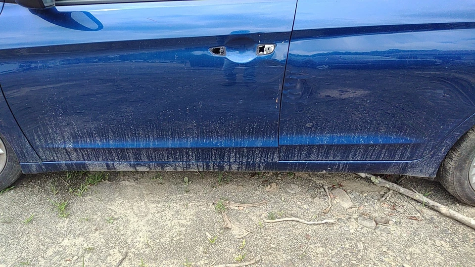 20 HYUNDAI ELANTRA Rocker Moulding Left Drivers Side - Image 1 of 1