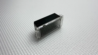 AUDI Q5 2009 2010 2011 - 2017 LUZ CORTESÍA INTERIOR DELANTERA LÁMPARA 4E0947415 OEM Foto 1 de 4