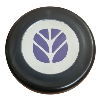 5167653 TAPPO PER VOLANTE 5131880 TRATTORE FIAT SERIE 90 TL 66 ECC - Immagine 1 di 4