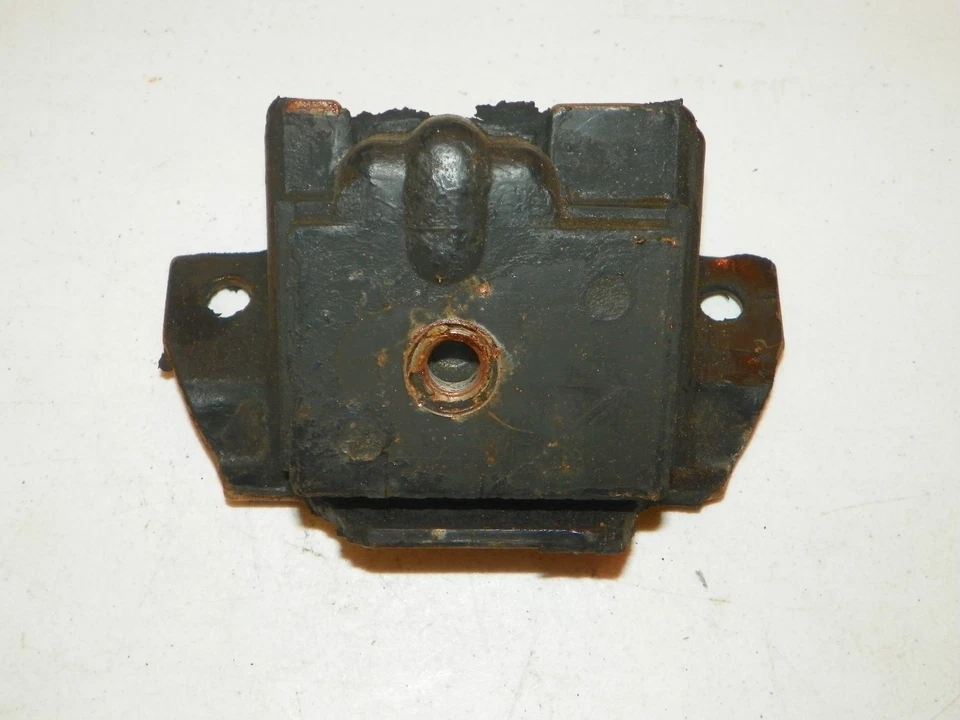 Pontiac Firebird 1967-1975, Ventura, Grand Prix con montaje de motor 350.400.428 Foto 1 de 1