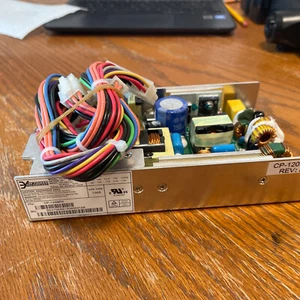 Alimentatore DC 3Y YM-5201B 200 W opzione uscita AR usato - Foto 1 di 4