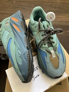 Yeezy Boost 700 Faded Azure Adidas - Picture 1 of 7