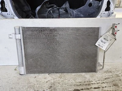 Ford Fusion 2010-2012 condensador de aire acondicionado 3,0 L Foto 1 de 4