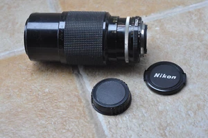 Nikon Zoom NIKKOR 80-200mm f/4.5 Manual Focus Lens, Tested - Picture 1 of 15