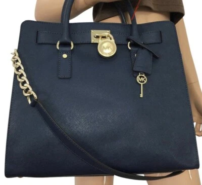 SAle! NOVA BOLSA MICHAEL KORS GRANDE HAMILTON COURO MARINHO TRAVA E CHAVE + alça longa - Imagem 1 de 4