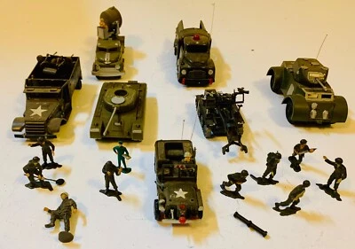 Modelos colecionáveis de prateleiras militares - tanques, caminhões e soldados de bom estado. - Imagem 1 de 4