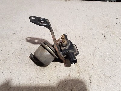 Honda Prelude MK4 1995 válvula de refrigerante Foto 1 de 3