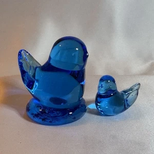Lot of 2 Leo Ward Signed Bluebird of Happiness Glass Figurines 2" & 1" - Picture 1 of 2