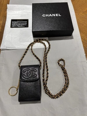Bandolera Chanel Vintage Cuero Caviar Negro Soporte para Teléfono con Correa de Cadena. Foto 1 de 4