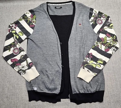 Cárdigan Suéter TRUKFIT Para Hombres 2XL Gris Negro Botón Frontal Floral Mangas a Rayas Foto 1 de 4