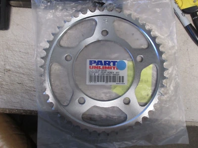 Piñón trasero Parts Unlimited 45T compatible con: Honda CB900 41205-MV9-000 1210-0030 Foto 1 de 4