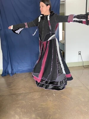 Suéter largo de lana inspirado en Katwise carrusel ÚNICO EN SU CLASE HECHO A MANO TALLA PEQUEÑA Foto 1 de 4