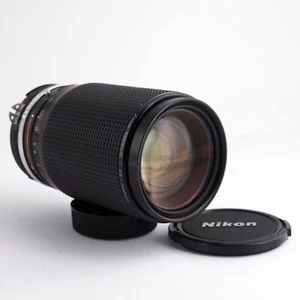 Nikon Zoom-Nikkor 35-200 mm f/3.5-4.5 lens - Imagen 1 de 6