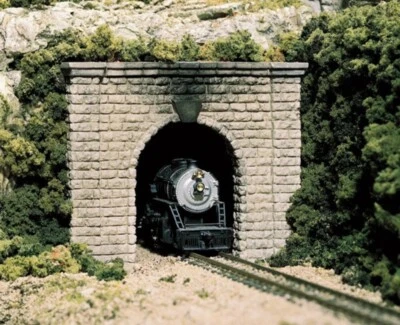 N scale Woodland Scenics #1153 - One cut stone portal - single track - C1153 NIB - Image 1 of 2
