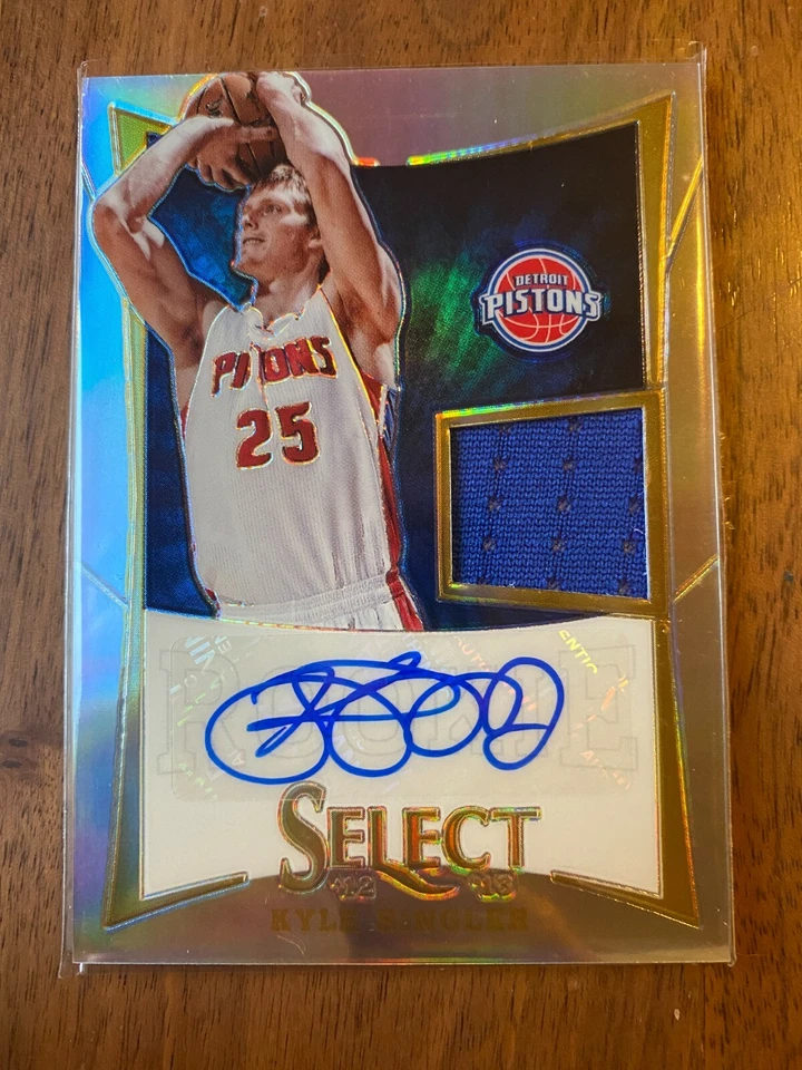 A54,226 - 2012-13 Select Prizms #263 Kyle Singler Jersey Auto/199 - Image 1 of 1