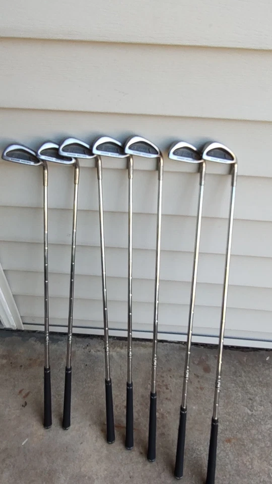 Lady Laser Golf 3, 4,5,6,7,9, PW acero dorado Ram diestro Foto 1 de 4