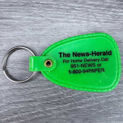复古钥匙链新闻先驱报俄亥俄州广告钥匙圈绿色 - 2211 — 第 1/4 张图片