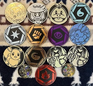 Lote de monedas de coleccionista JCC Pokémon - 15 monedas en total - Imagen 1 de 4