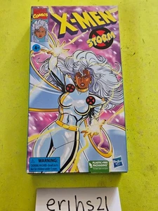 Figura de acción Hasbro caja VHS Marvel Legends años 90 X-Men The Animated Series Storm - Imagen 1 de 3