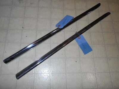 Molduras de puerta Chrysler 1950 50 NOS 1334042 y 1334043 Royal Windsor Imperial Foto 1 de 3