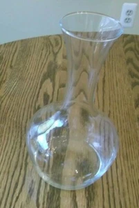 Princess House Heritage 8 1/2" Tall Clear Crystal Wine Carafe - Picture 1 of 2