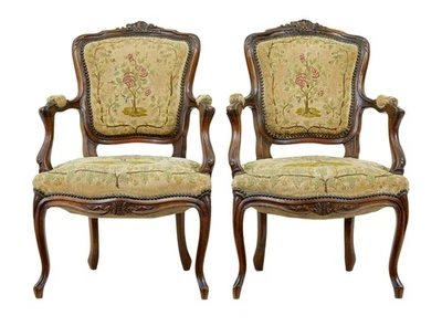 PAR DE SILLONES FRANCESES DE TAPIZ Y NOGAL DEL SIGLO XIX Foto 1 de 4