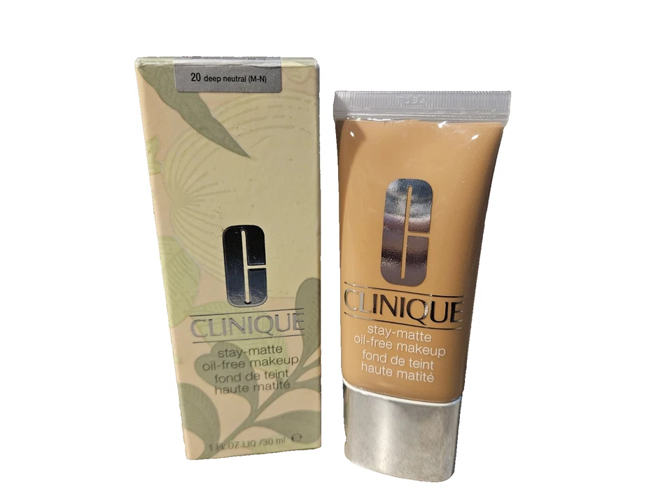 Clinique Stay-Matte Oil-Free Makeup 20 Deep Neutral New/Sealed - Image 1 of 3
