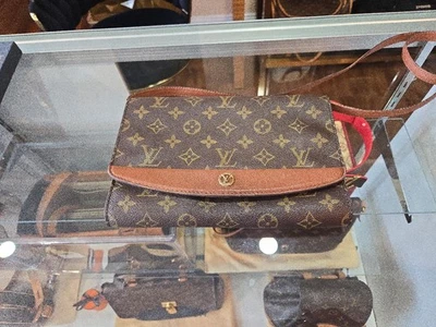[TEST LISTING - NOT FOR SALE] Louis Vuitton crossbody Bordeaux Dial on Na - Image 1 of 4