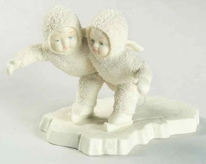 Department 56 Snowbabies We Make A Great Pair - Skating On Ice - No Box 1179863 - Bild 1 von 1