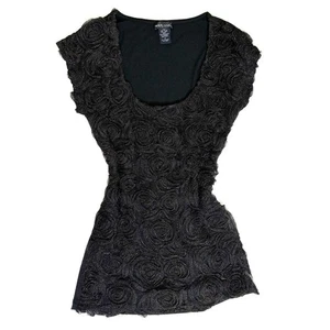 Black wet seal ruffled top - Picture 1 of 7