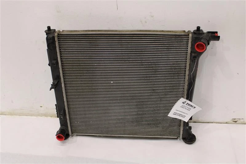 RADIATOR Hyundai Tucson 2016 16 2017 17 2018 18 1331035 Foto 1 de 4