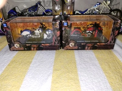 2 New Ray Indian Motorcycle 1/32 Scale 2 Lot Indian Four 1939 Indian Chief 1945  - Image 1 of 4