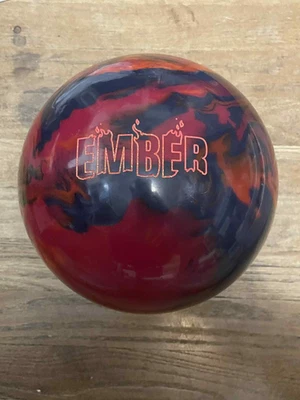 Bola de boliche Global EMBER #14 900 NUEVA EN CAJA ver fotos para especificaciones Foto 1 de 3
