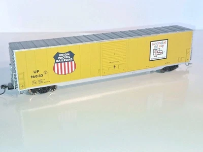 Walthers 63' Union Pac. single door boxcar. Good cond. HO. No Box. Ladder damage - Image 1 of 4