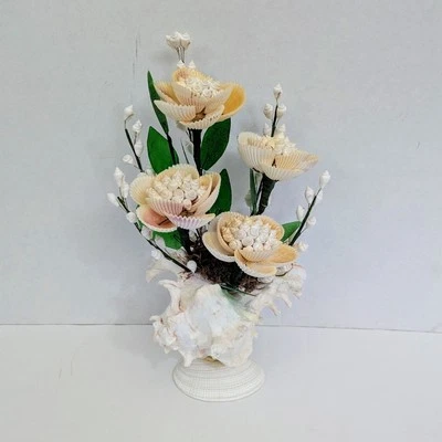 Vintage Sea Shell Bouquet of Flowers Floral Arrangement Kitsch Rare. - Image 1 of 4