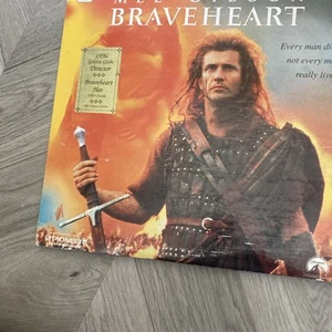 Braveheart laserdisc (1996) NTSC THX - 2 Discs With Gatefold Sleeve & Inserts - Picture 1 of 8