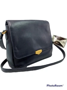 Sherpani Jagle Women Black Front Flap Purse Crossbody Shoulderbag Pockets 11x10” - Picture 1 of 7