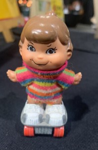 Vintage Small Shots Hot Wheels Roller Skating Girl Doll Mattel