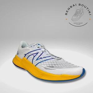 New Balance Mens Fuelcell Prism V2 White Impulse Running Shoes Size 15D MFCPZLW2 - Picture 1 of 8