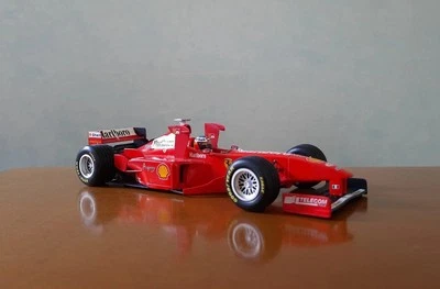 Ferrari F300 - Michael Schumacher -  1/18 - Minichamps - Tower Wings RARITY - Immagine 1 di 4