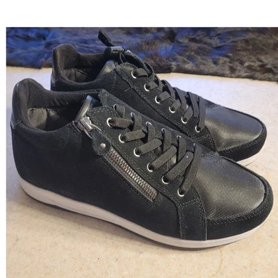 DREW Strobe Black Leather Sneakers 9 XW Orthopedic Wide Motion Therapeutic Shoe - Image 1 of 4