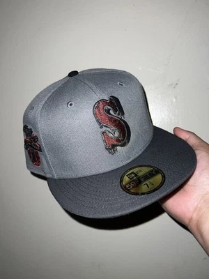 Exclusivo sombrero de terror siniestro Rushmore Tvb de New Era talla 7 3/4 sin club de sombreros Foto 1 de 3