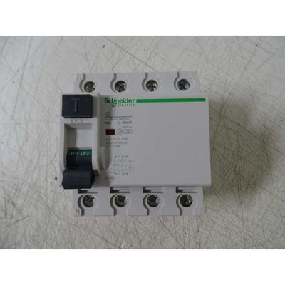Schneider 23382 Interruttore Corrente Residua ID 4P 40 A Classe A 30 mA - Immagine 1 di 4