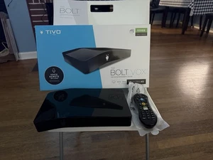 TiVo Bolt Vox 4K Ultra HD Unified Entertainment System w/ Voice Remote Lifetime - Picture 1 of 16
